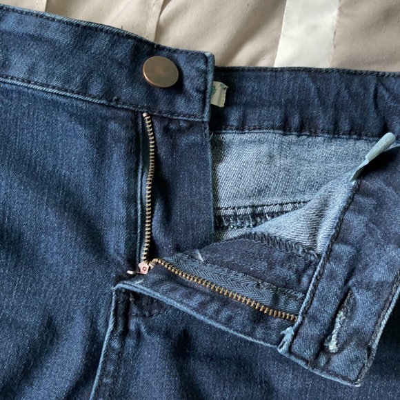 Denim high waisted shorts size 3 - Picture 3 of 4